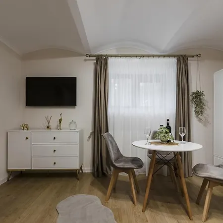 Апартаменты Old Town Heritage *